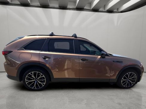 Used 2025 MAZDA CX-70 Plug-In Hybrid w/ Premium Pkg AWD/4WD image 12