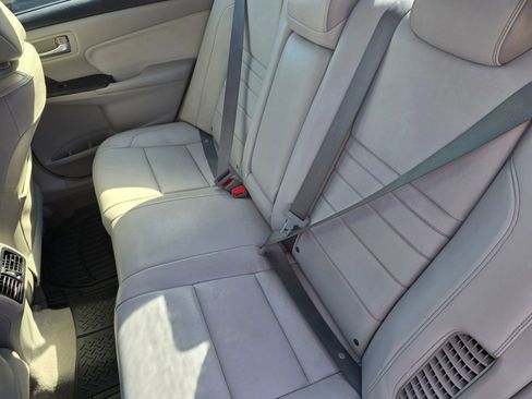 Used 2016 Toyota Camry XLE image 15