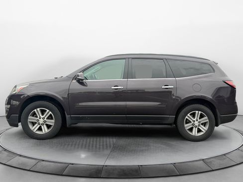 Used 2015 Chevrolet Traverse LT FWD image 2