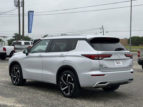 Used 2022 Mitsubishi Outlander SEL AWD/4WD image 9