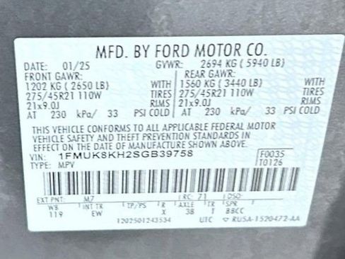 Used 2025 Ford Explorer ST-Line w/ ST-Line Street Pack image 27