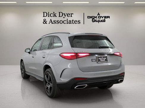 Used 2026 Mercedes-Benz GLC 300 image 4