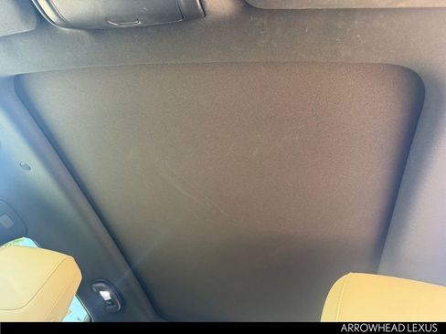 Used 2017 Cadillac XT5 Premium Luxury w/ LPO, Wheel Lock Package image 23