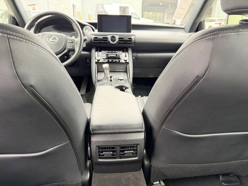 Used 2024 Lexus IS 300 AWD w/ Premium Package image 29