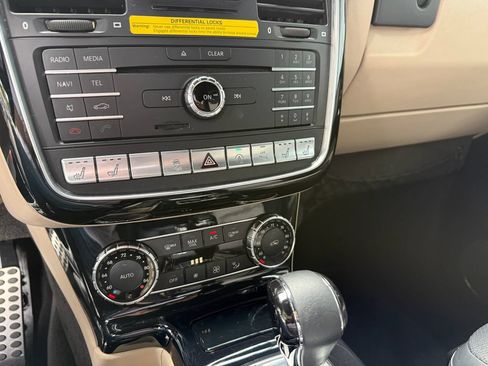 Used 2017 Mercedes-Benz G 550 image 22