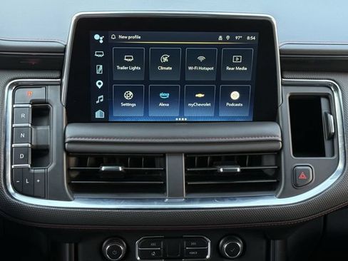 Used 2024 Chevrolet Suburban RST w/ Luxury Package RWD image 16