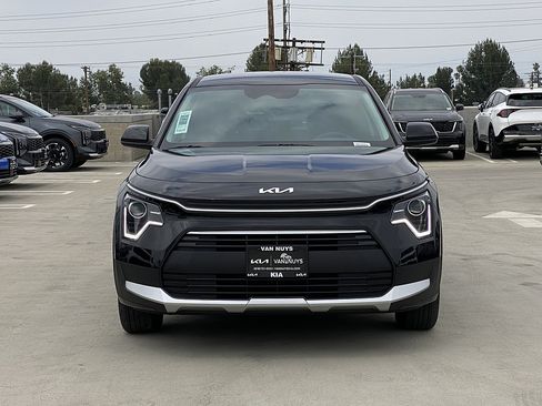 New 2026 Kia Niro LX FWD image 9