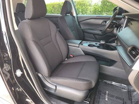 Certified 2025 Nissan Rogue S FWD image 16