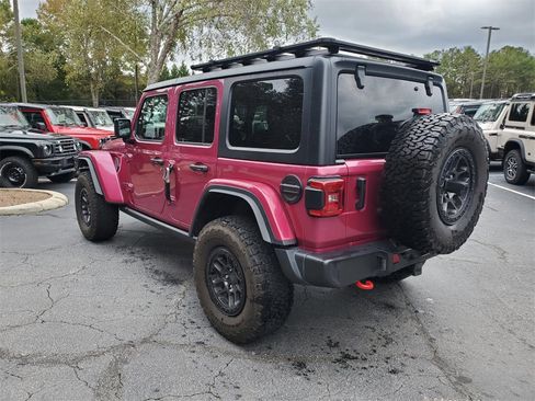 Used 2021 Jeep Wrangler Unlimited Rubicon w/ Xtreme Recon 35" Tire Package image 5