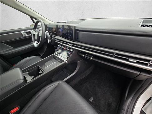 Used 2026 Hyundai Santa Fe SEL FWD image 21