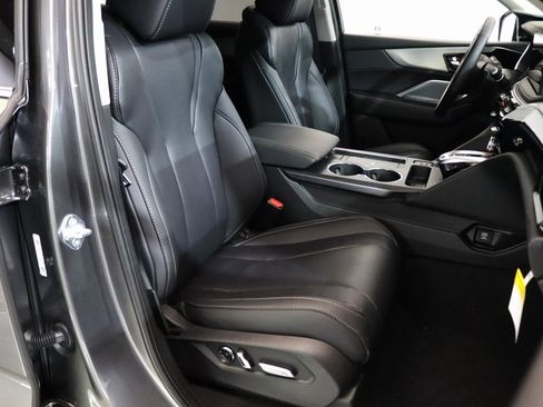 Used 2026 Acura MDX w/ Technology Package image 16