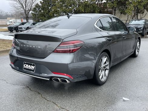 Used 2022 Genesis G70 2.0T image 7