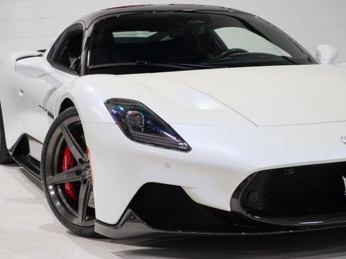 Used 2023 Maserati MC20 Coupe RWD image 30