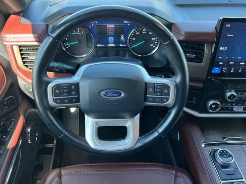Certified 2023 Ford Expedition Limited image 15