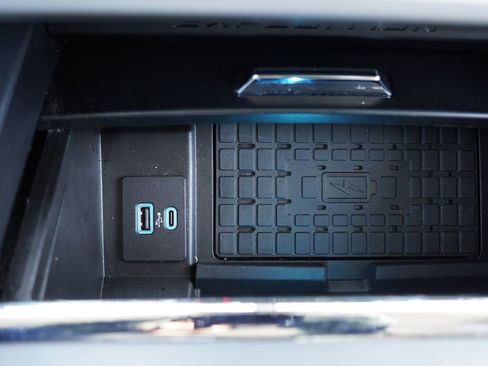 Certified 2024 Ford Expedition Max XLT image 33