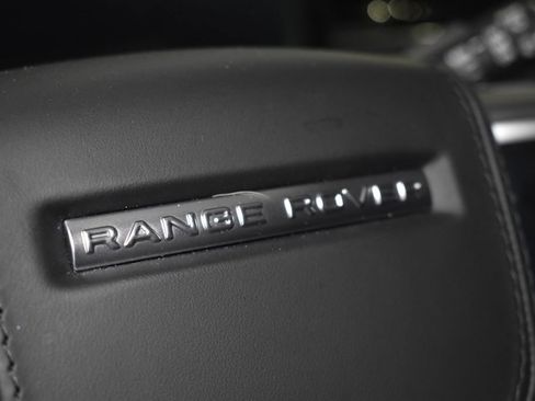 Used 2025 Land Rover Range Rover Autobiography image 30