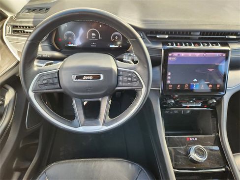 Used 2021 Jeep Grand Cherokee L Limited image 28