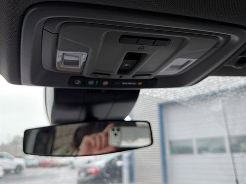 Used 2026 Chevrolet Silverado 1500 LT image 15