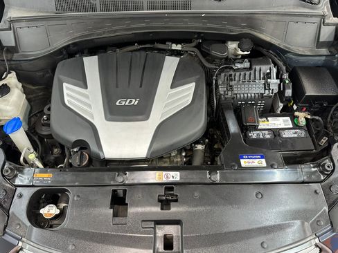 Used 2017 Hyundai Santa Fe SE image 10