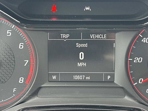 Certified 2024 Chevrolet Trax RS w/ Sunroof Package image 20