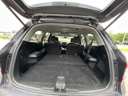 Used 2021 Honda Pilot Touring image 17