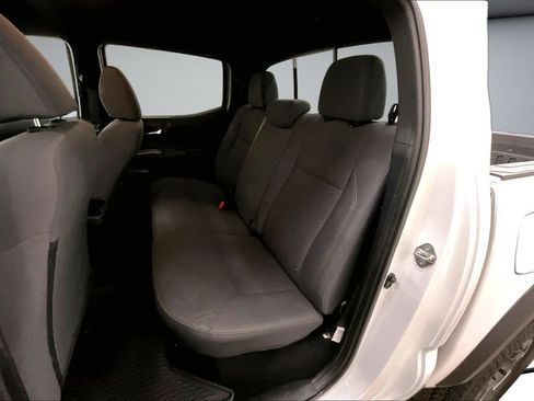 Used 2019 Toyota Tacoma TRD Off-Road AWD/4WD image 23