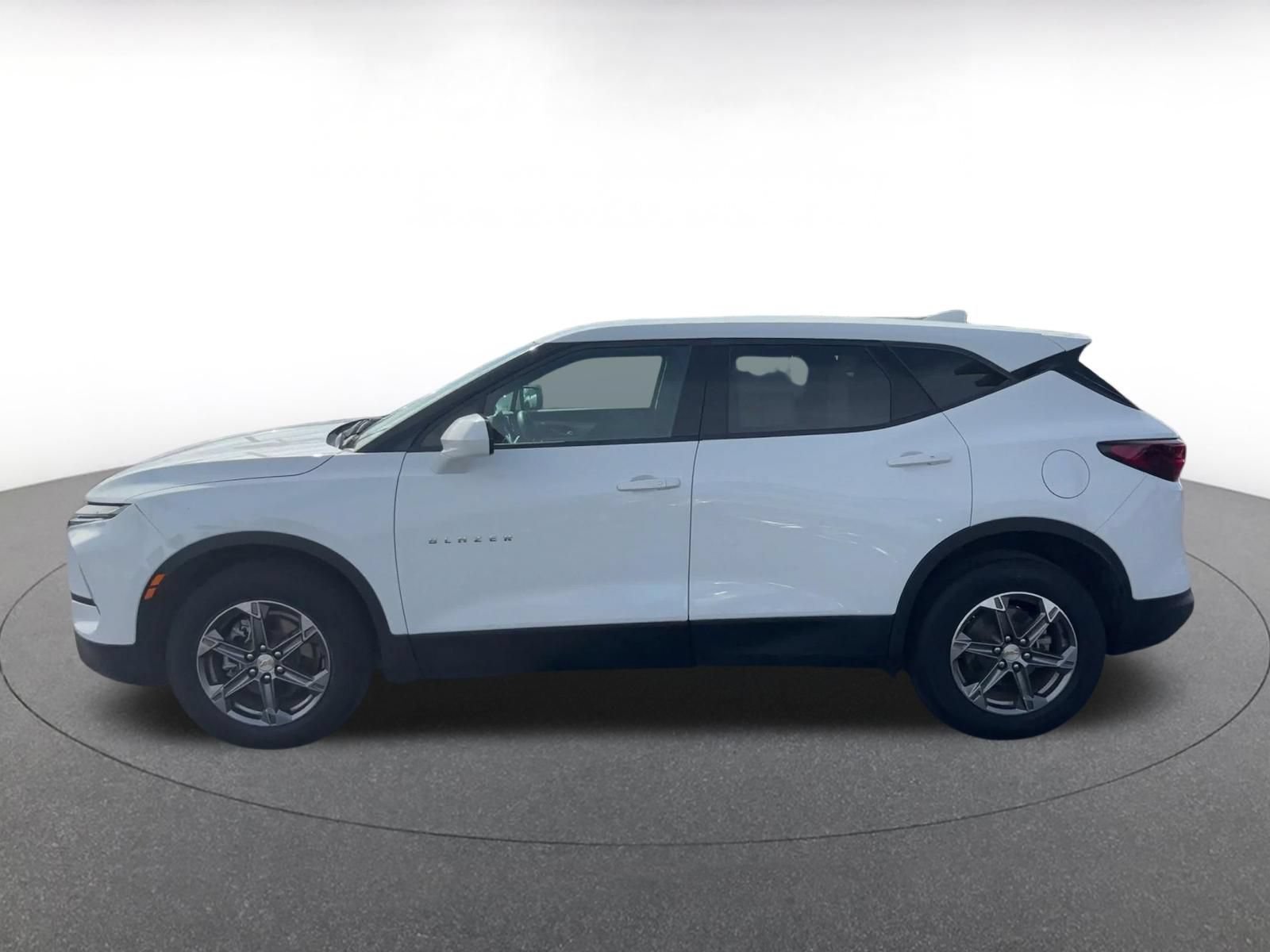 Used 2026 Chevrolet Blazer LT AWD/4WD image 8