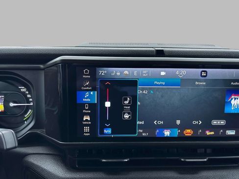 Used 2024 Jeep Wrangler Unlimited w/ Convenience Group AWD/4WD image 21