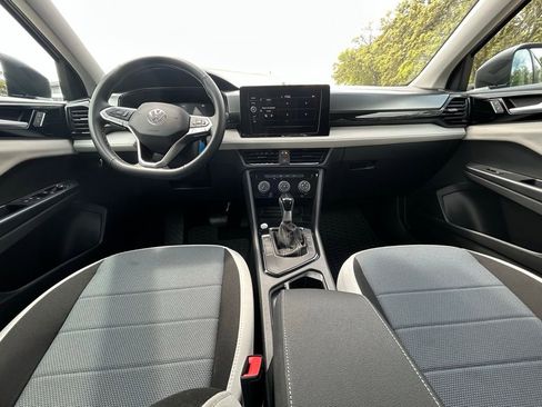 Certified 2025 Volkswagen Taos S image 10