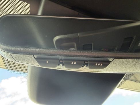 Used 2025 Toyota Camry SE w/ Multimedia Upgrade Package image 26