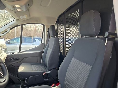 Used 2024 Ford Transit 250 Low Roof w/ Exterior Upgrade Package image 15