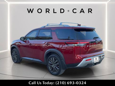 Used 2022 Nissan Pathfinder SL w/ SL Premium Package FWD image 5