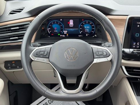Used 2026 Volkswagen Atlas SE AWD/4WD image 13