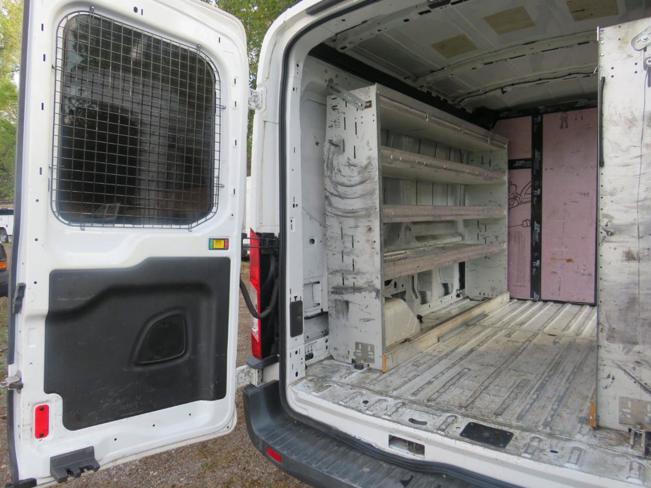Used 2017 Ford Transit 250 130 Medium Roof RWD image 35