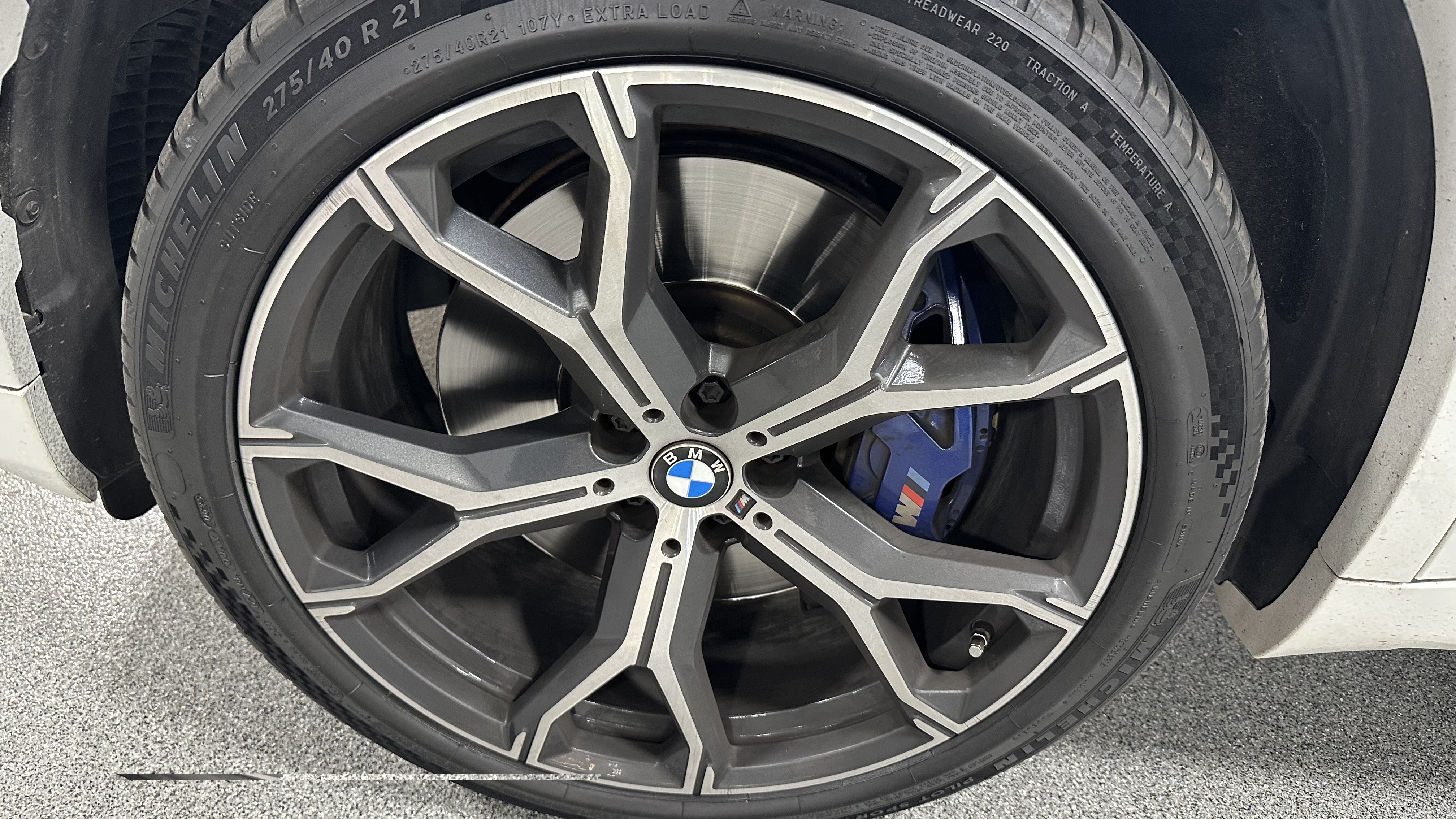 Used 2020 BMW X5 xDrive40i w/ M Sport Package AWD/4WD image 12