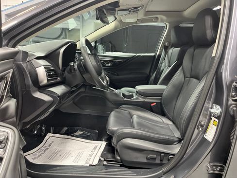 Used 2025 Subaru Outback Limited AWD/4WD image 16