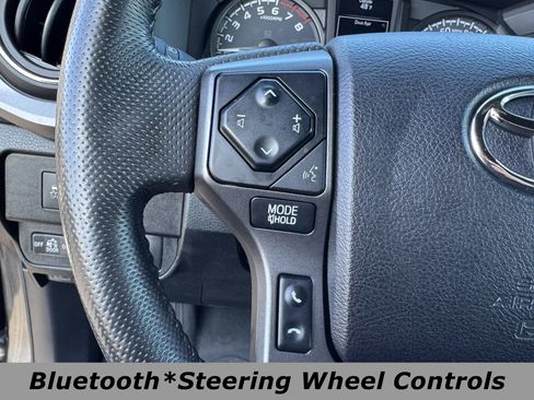 Used 2021 Toyota Tacoma TRD Sport image 7