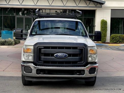 Used 2012 Ford F250 XL w/ XL Value Pkg image 2