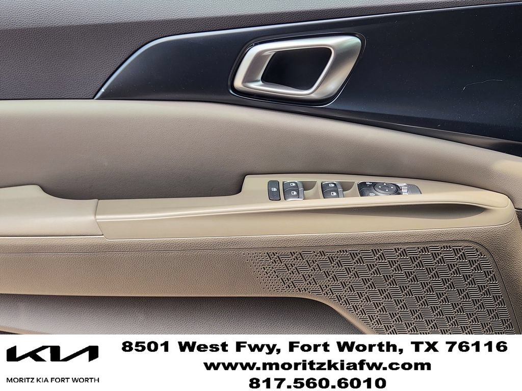 New 2026 Kia Carnival FWD image 16