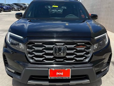 Used 2023 Honda Passport TrailSport image 4
