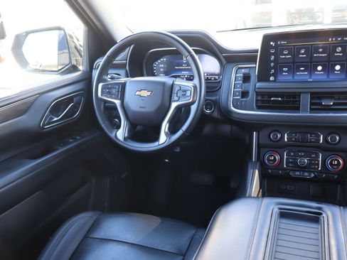Used 2023 Chevrolet Suburban LT image 14