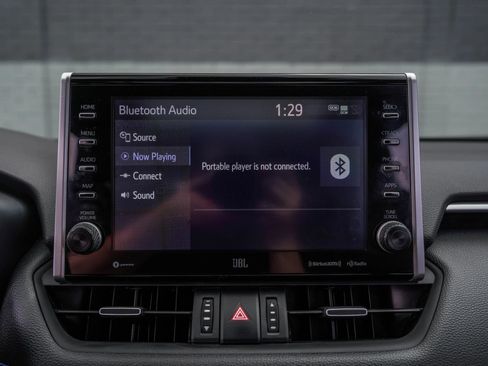 Used 2022 Toyota RAV4 XSE AWD/4WD image 19