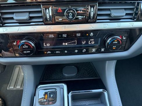 New 2026 Nissan Pathfinder SL w/ SL Premium Package image 23