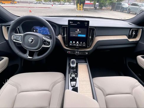New 2027 Volvo XC60 B5 Core AWD/4WD image 7