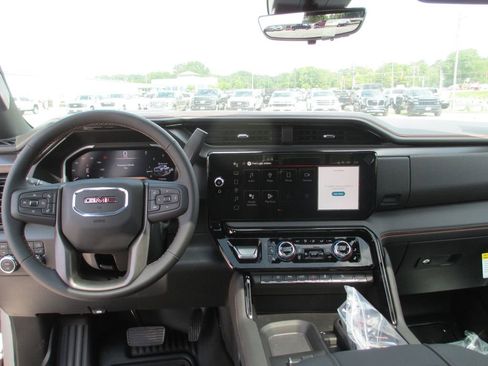 New 2026 GMC Sierra 2500 AT4 w/ AT4 Premium Plus Package AWD/4WD image 16
