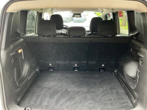 Used 2019 Jeep Renegade Altitude w/ Quick Order Package 2XM AWD/4WD image 21