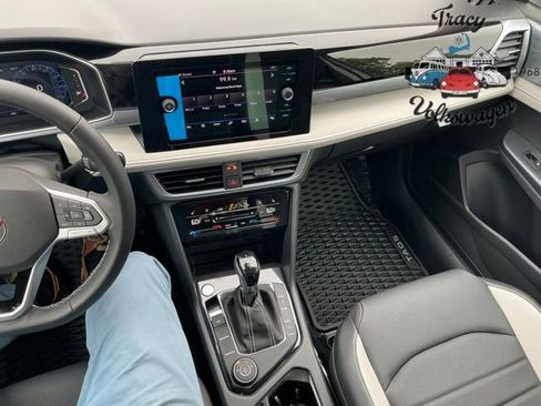 New 2025 Volkswagen Taos SEL image 11