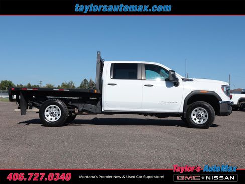 Used 2023 GMC Sierra 3500 Pro w/ Convenience Package AWD/4WD image 3
