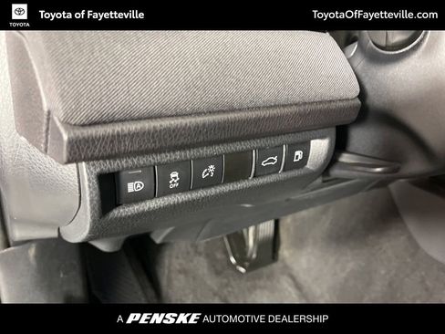 Used 2025 Toyota Camry LE image 25