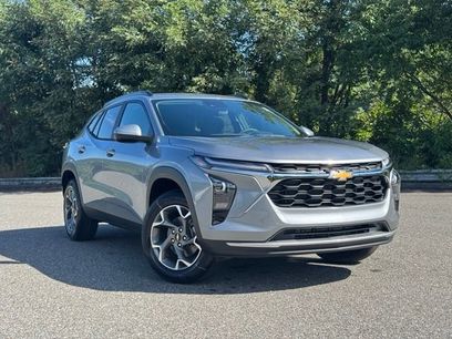 New 2026 Chevrolet Trax LT w/ Driver Confidence Package